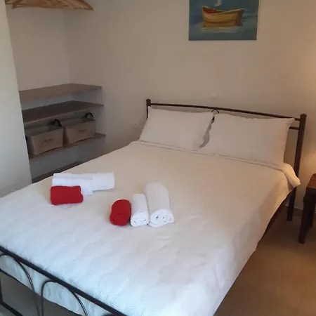 Holiday home Phyllida - A1 *